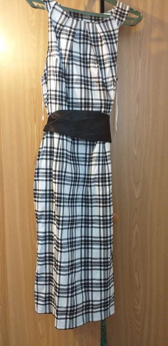Sukienka czarno biała elegancka, r. 42