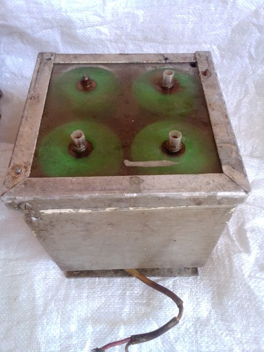 Конденсатор К50-18 50В-15000мкФ