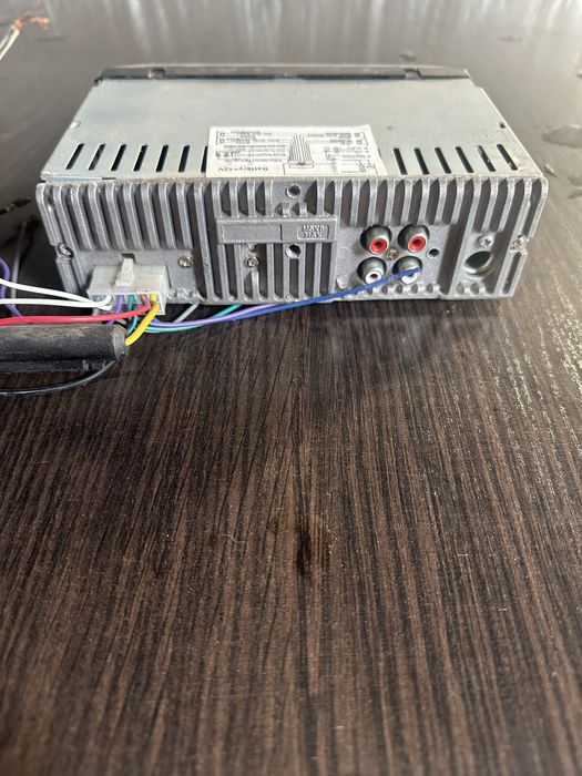 Продам магнитолу