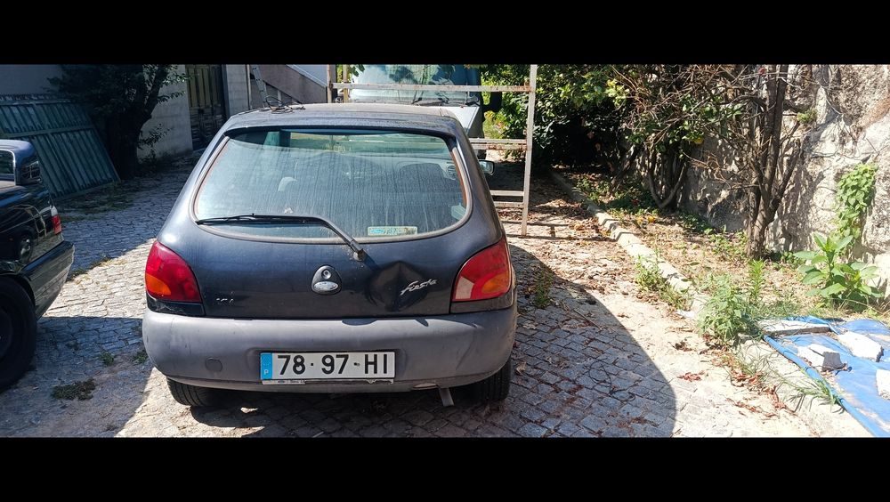 Ford fiesta 1.4cc  inteiro ou peças