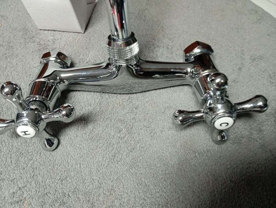 Torneira misturadora de cozinha de parede