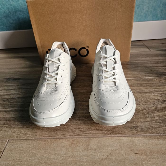 Ecco sneakersy damskie białe skórzane  39 25cm