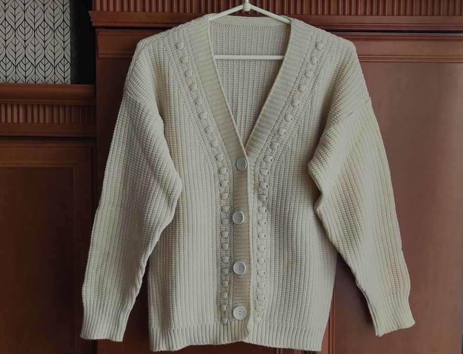 Sweter  grubszy rozpinany r. L