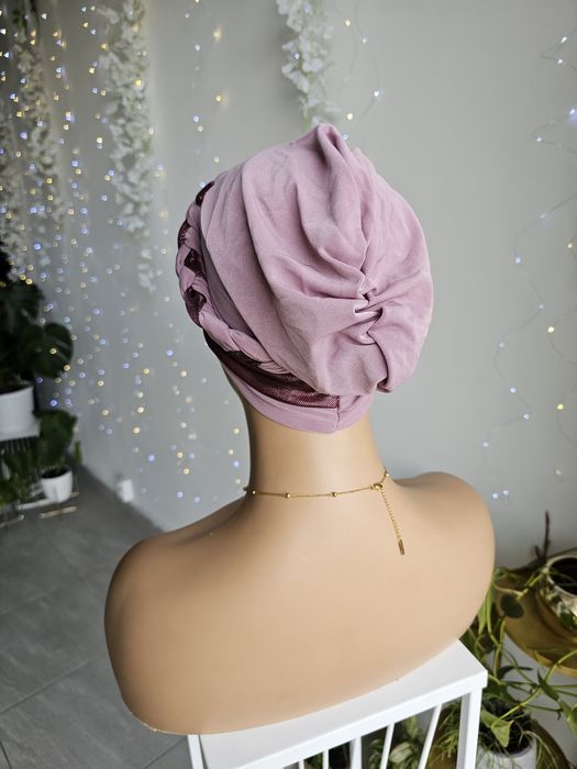 Ozdobny turban na głowę czapka chustka w trakcie leczenia Gabi róż