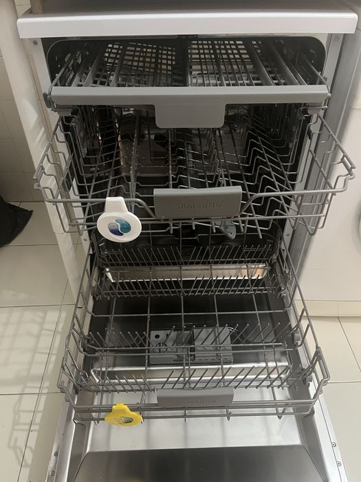 Máquina loiça samsung DW60A6092FW URGENTE