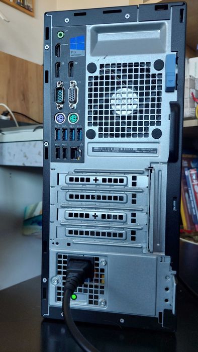 Dell OptiPlex   i7 / 32 GB RAM / 1 TB + 256 GB / Windows 10 Pro / gratisy