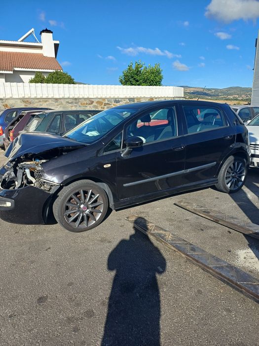 Fiat Grande Punto para peças