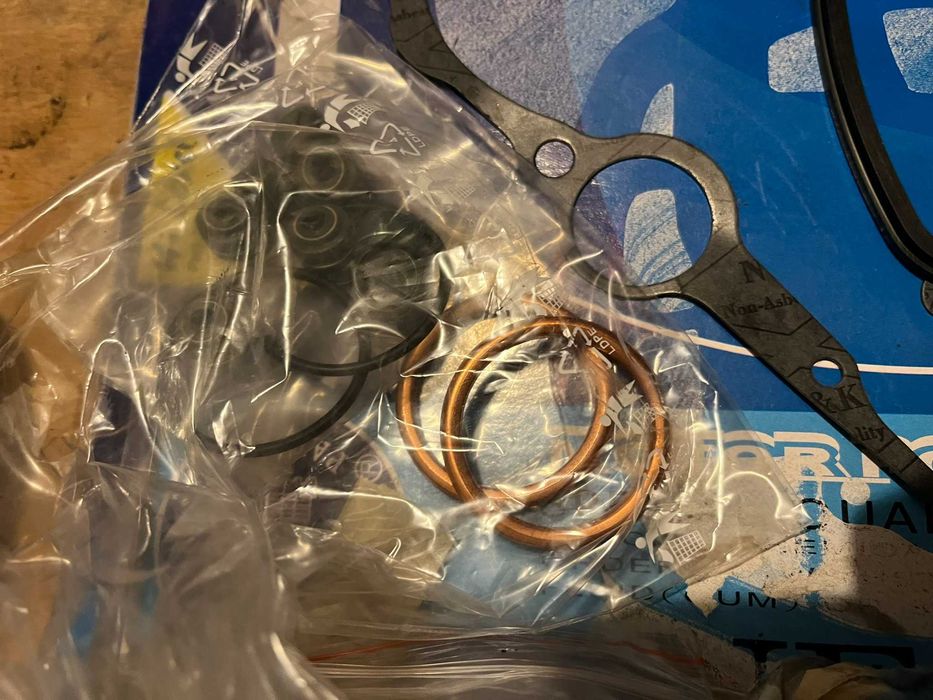 Material Café Racer Brat Piscas