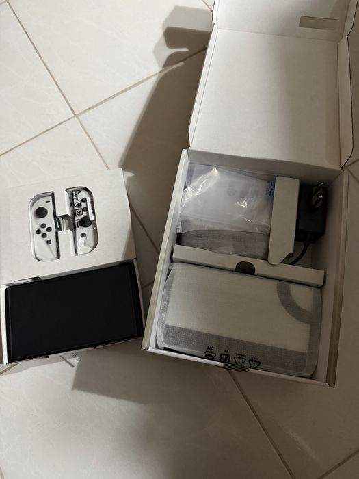 Nintendo Switch Oled Branca