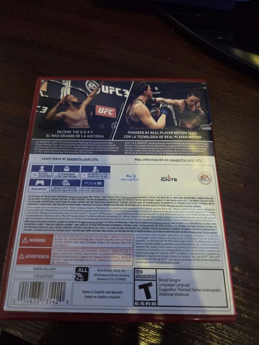 Gra na ps4 UFC..