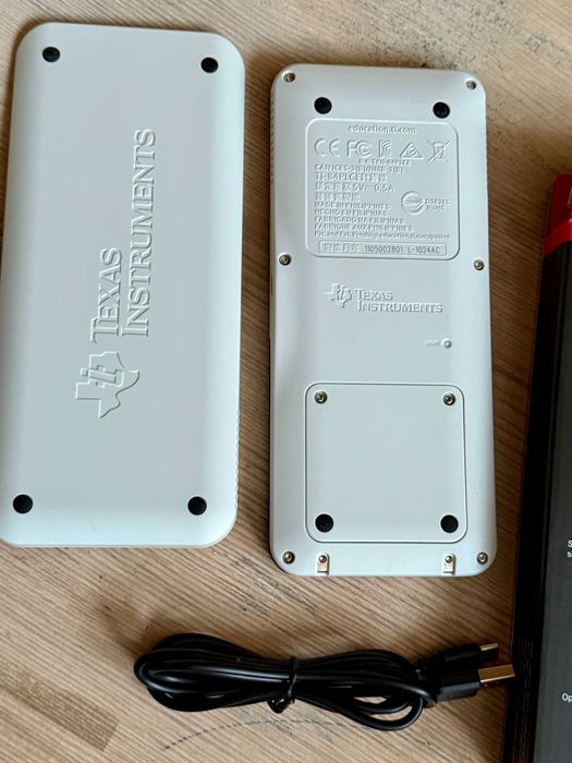 Texas Instruments TI-84 Plus CE-T Python Edition - IB DP - nowy