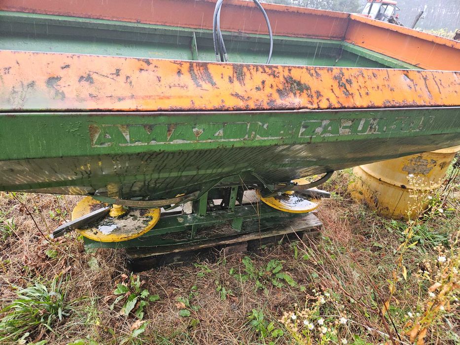 Rozsiewacz nawozów Amazon ZA U 1500