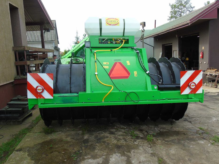 WAŁ  PRYZMY  WALEC  pryzmowy    od 1,5m do 3,5 m