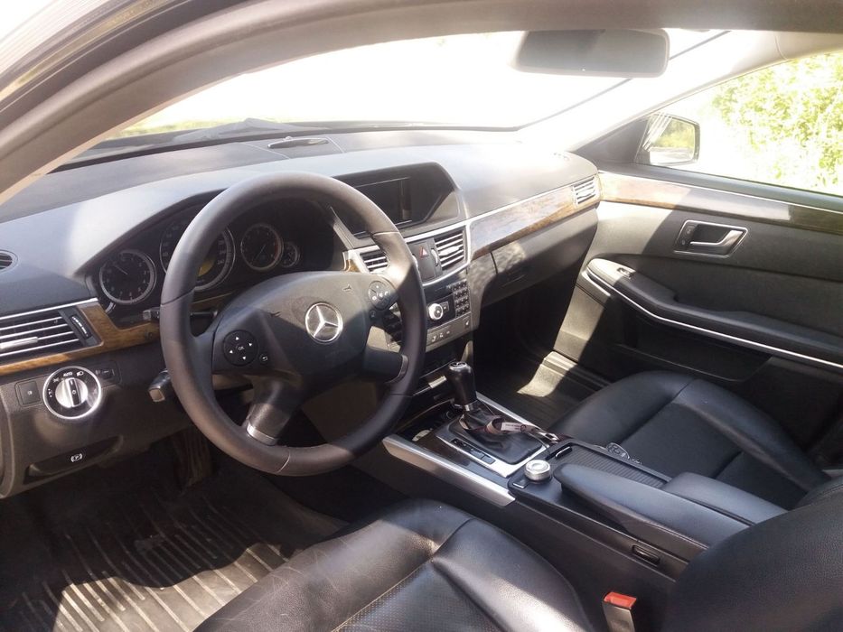 Mercedes Benz w212 E200 2011.11