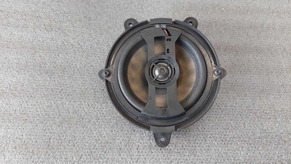 Coluna de som RENAULT Clio III (BR0/1, CR0/1)