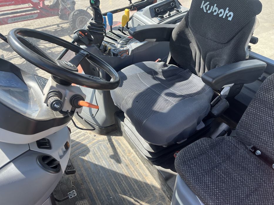 Kubota M6121 Kubota