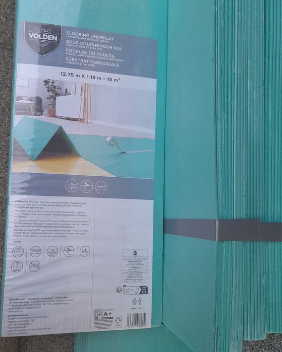 Podkład pod panele marki Volden.