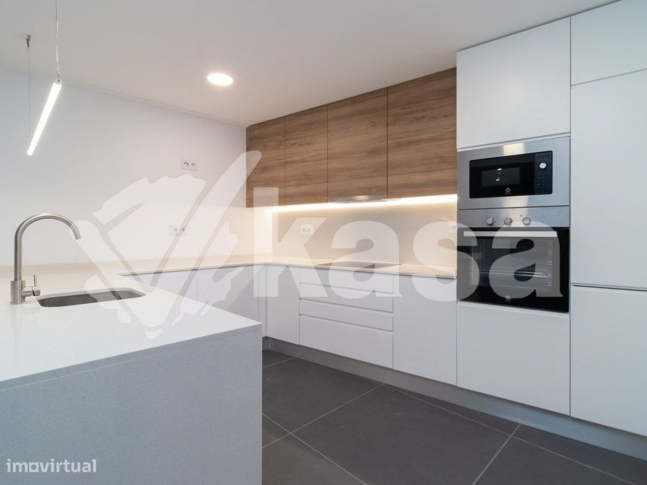 Moradia V2 Renovada - Centro do Barreiro