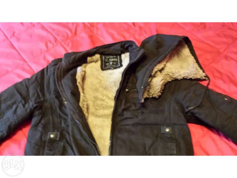 Casaco de pelo NOVO com capuz