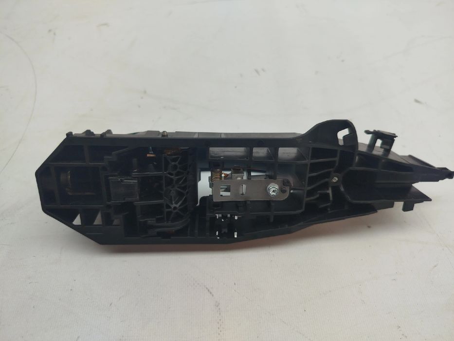 Puxador porta trás direito PEUGEOT 308 SW III