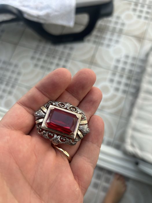 Alfinete ouro prata diamantes e rubi