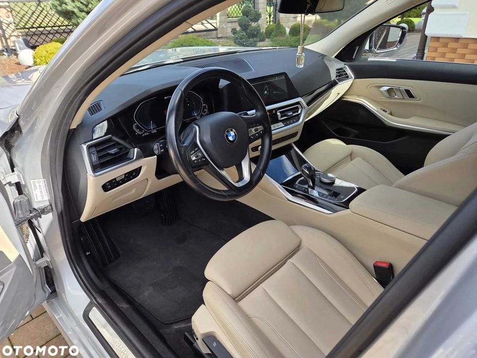 BMW Seria 3 G20 330e xDrive Luxury Plug-in GWARANCJA Jasne wnętrze