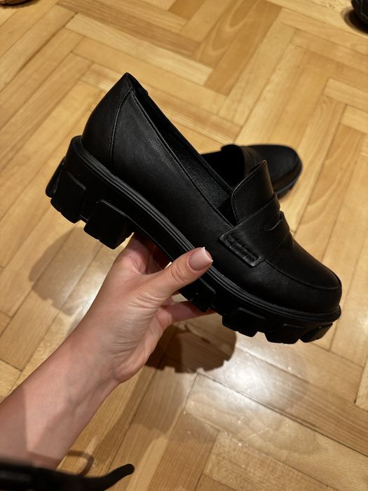 Czarne Oksfordki 38