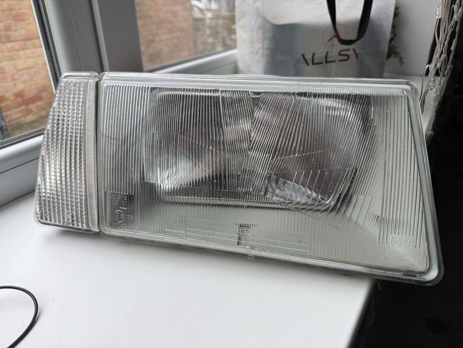 Фара  ваз 2108 09 99 правая