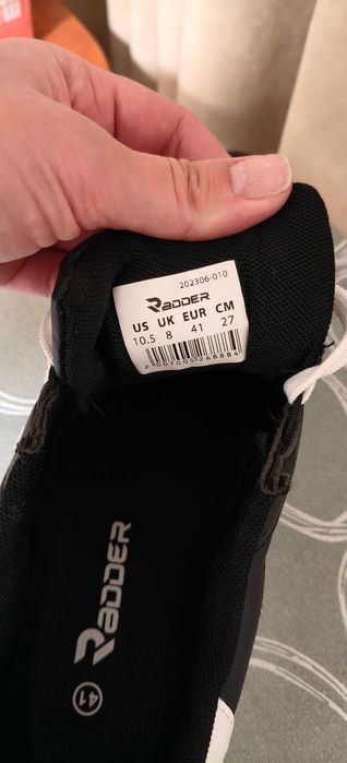 Кросівки жіночі кожані