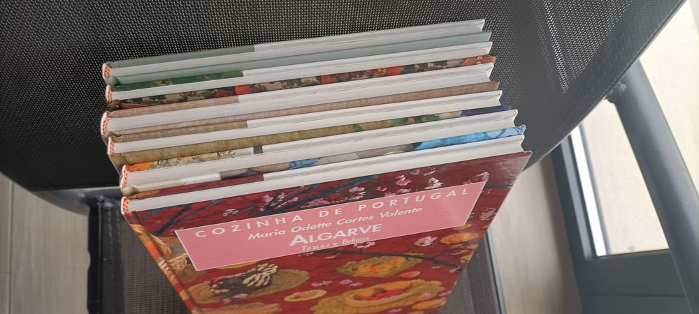 Seis volumes de cozinha de Portugal de Odette Valente