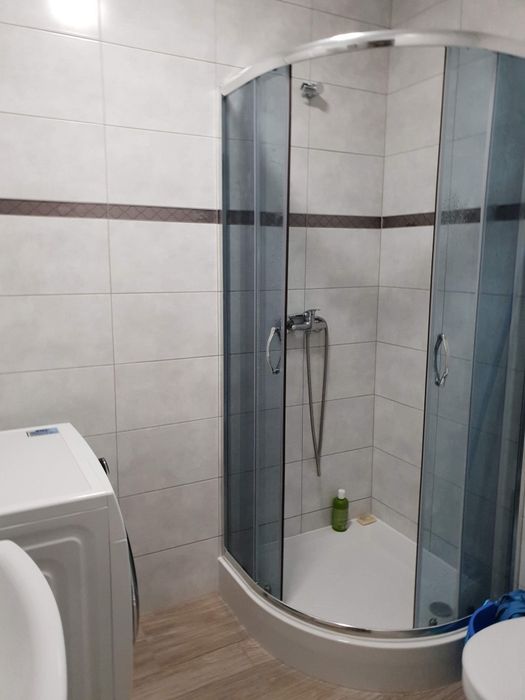 Do wynajęcia  dwa pokoje trzy i dwu osobowe