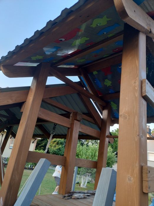 Domek dla dzieci, zjeżdżalnia, huśtawka,