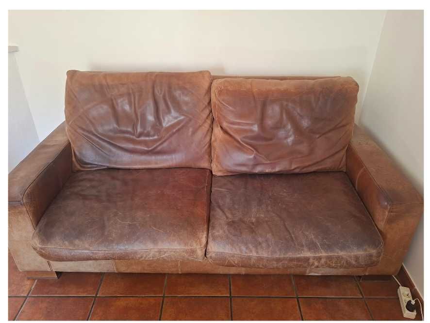 conjunto de 2 sofás em pele usados