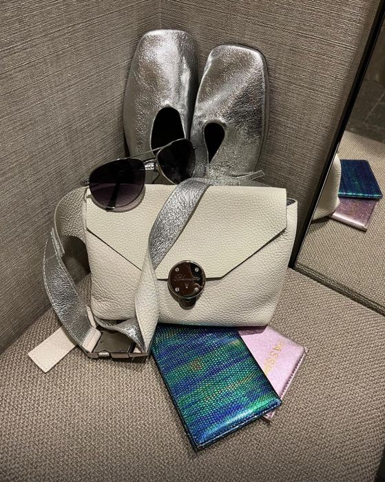 Blumarine saszetka nerka oryginalna