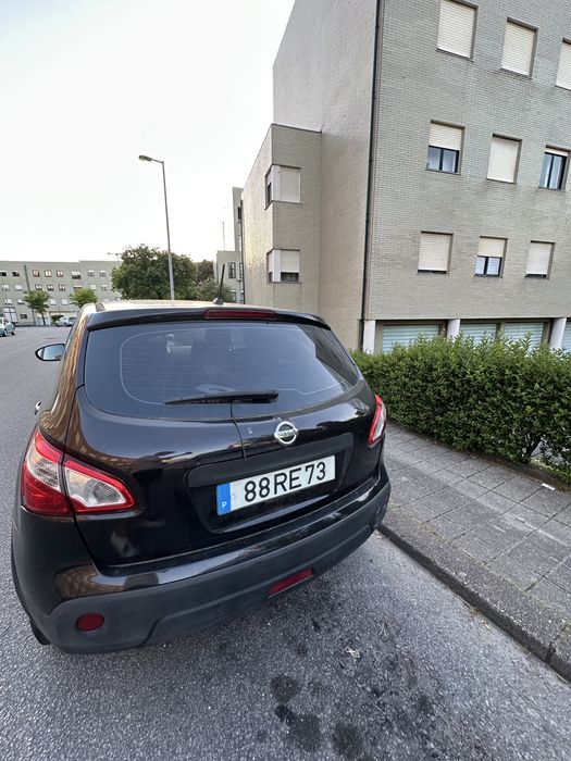 Nissan Qashqai - Carro
