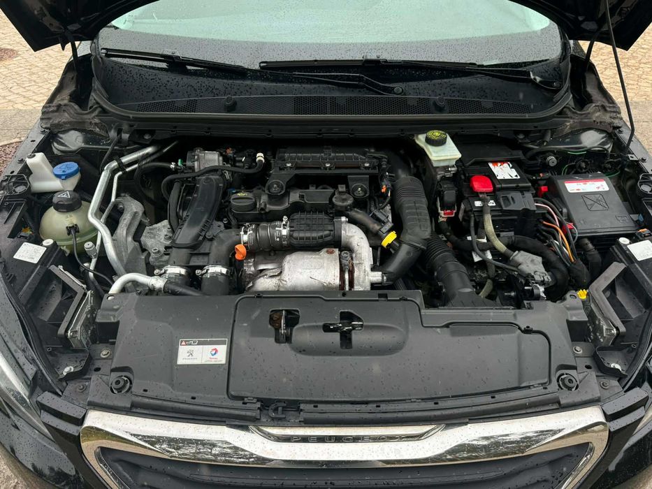 Peugeot 308 Allure 1.6HDI 120CV 2014/11 211.000KM