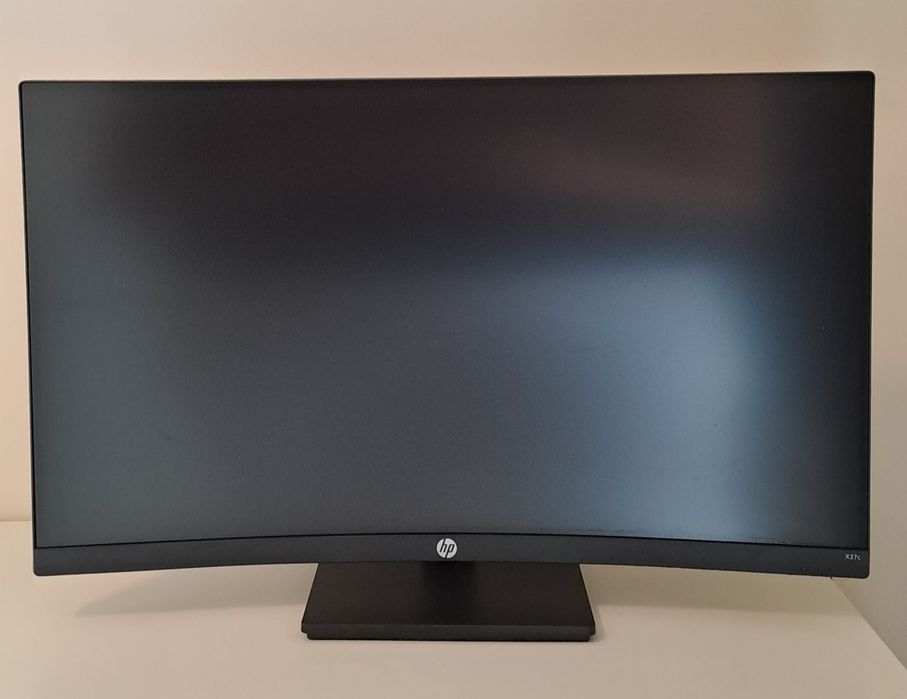 Monitor HP X27c Curved 165Hz FHD Gaming, está como Novo