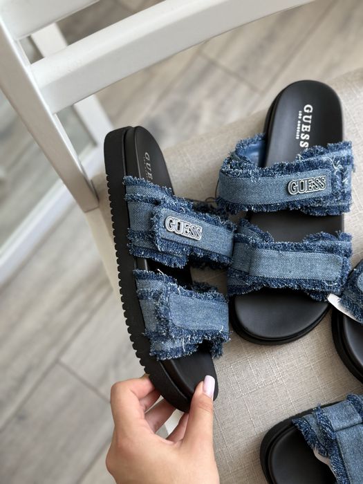 Босоніжки Guess босоножки сандалі сандали тапки