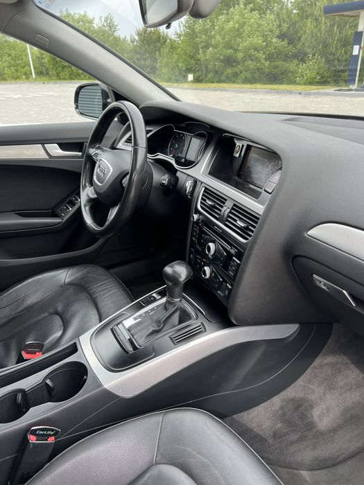 Audi A4 2013 VIN WAUAFAFLXDN043213 фото оголошення 6 з 24