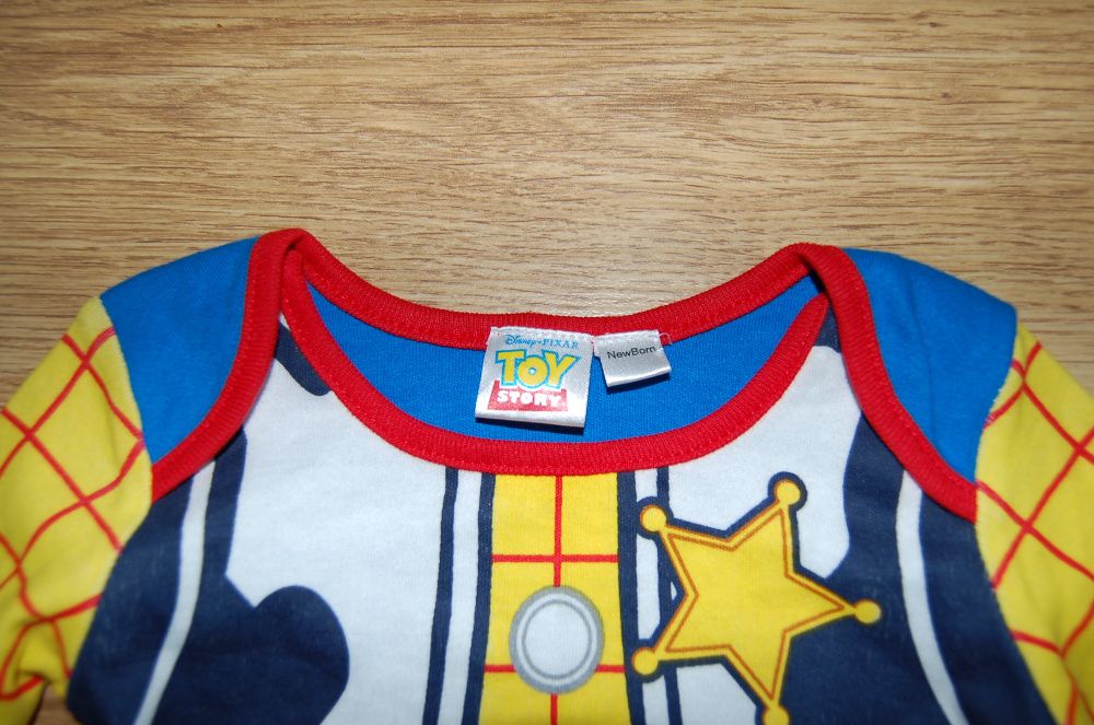 body new born Disney