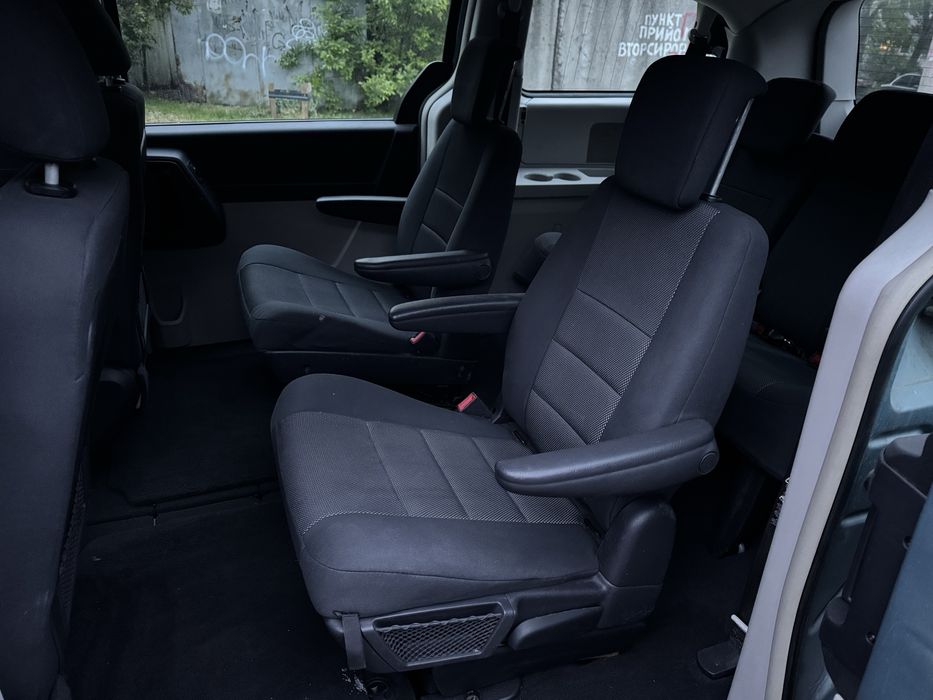 Продам Крайслер Гранд Вояджер