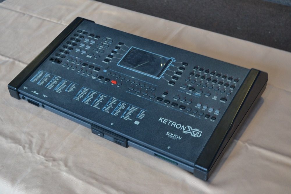 Caixa de ritmos - Módulo ketron X4 Solton64740306595203124
