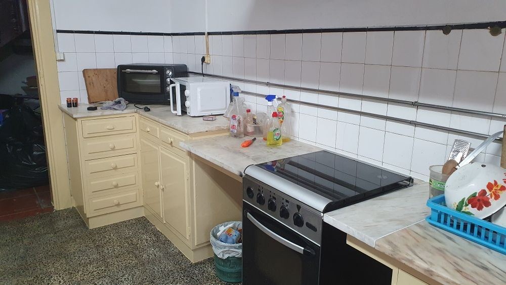 Alugo quarto em t 2