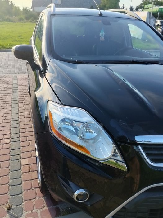 Ford.  Kuga 2009