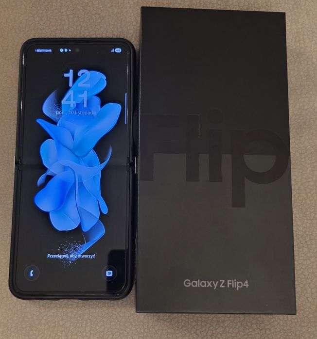 Samsung Galaxy Z Flip4 5G 8/256GB model SM-F721B/DS Graphite - Szary