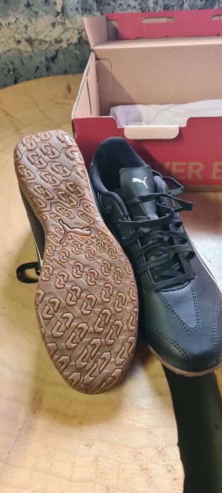 Nowe buty  halówki Puma 39 25 cm wkładka