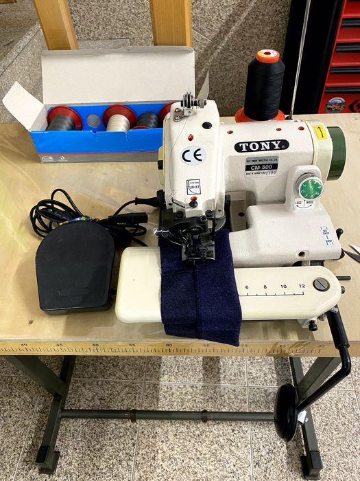 Maquina de costura TONY