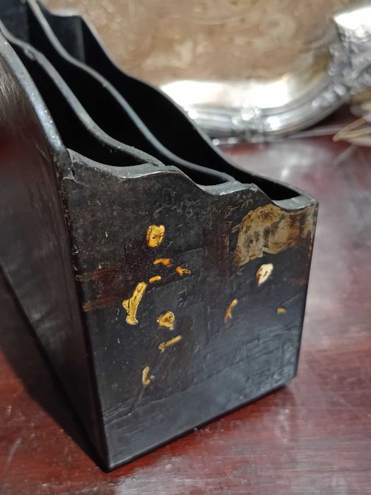 Porta-cartas Madeira Lacada Charão China Séc XIX 19,8 cm Pintado à mão