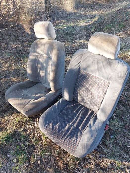 Сидения Renault 19 передние кресла

рено
