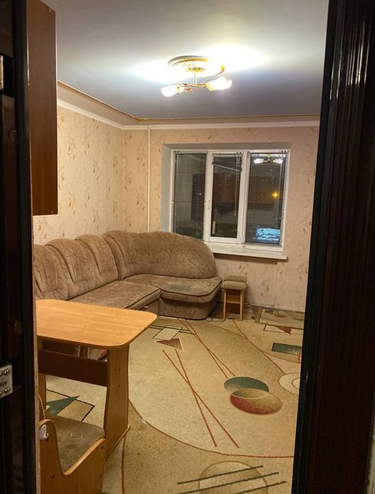 Продам гарну кімнату у гуртожитку на Бєлова